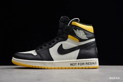 NO LS MAIZE AIR 861428-107 VARSITY JORDAN 1 1205